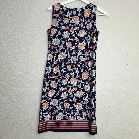 Talbots Petites Women's Size P Effortless Jersey Shift Dress in Stitched Floral - Picture 3 of 10